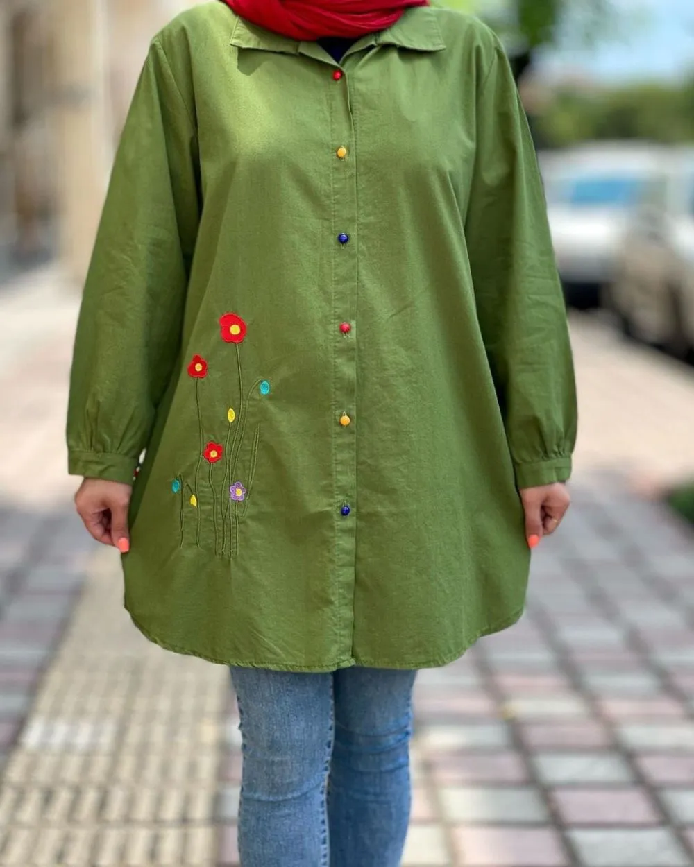 قیمت وخرید مانتو دکمه رنگی